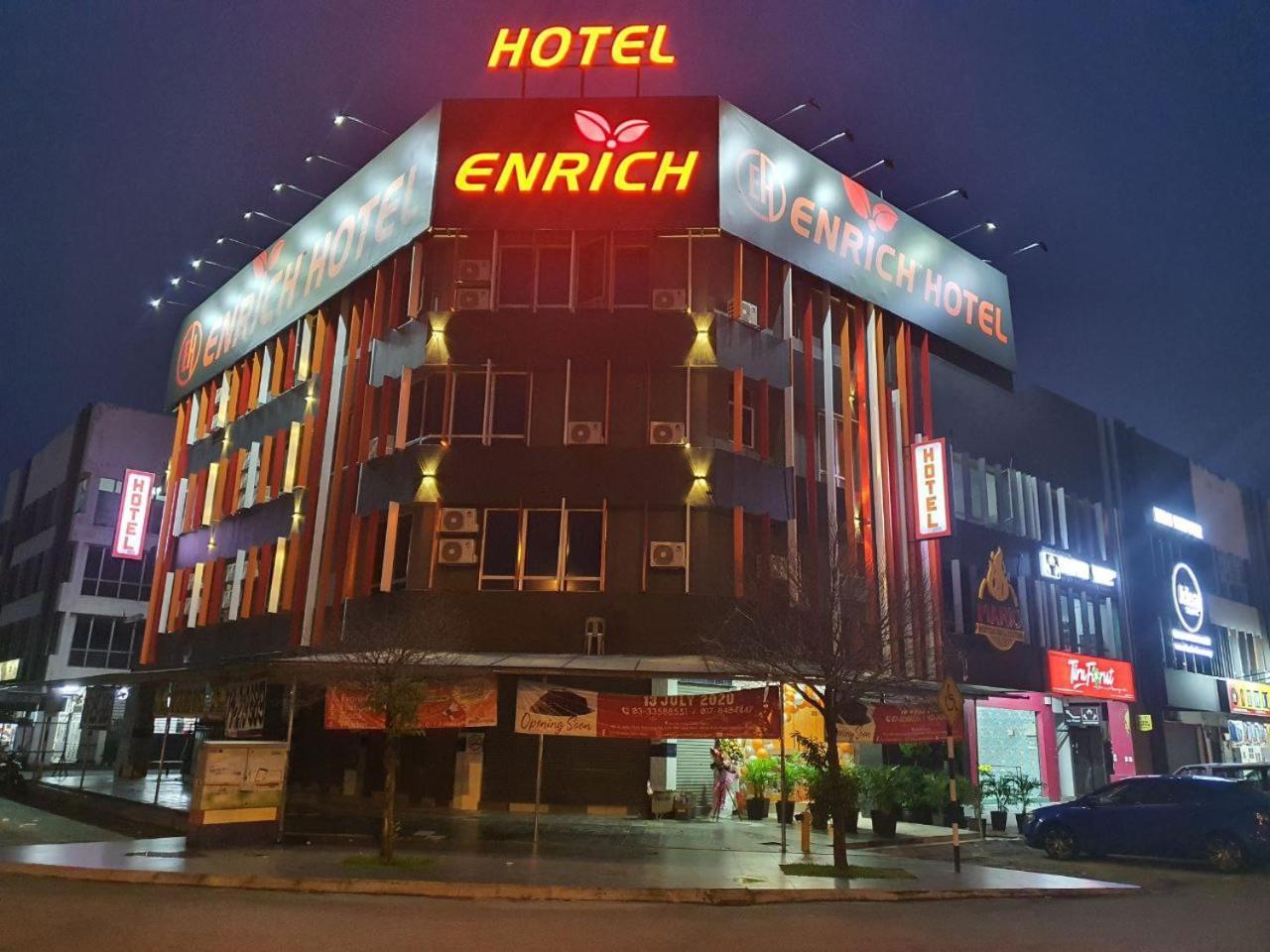 Hotel Enrich Setia Alam By Ubook *